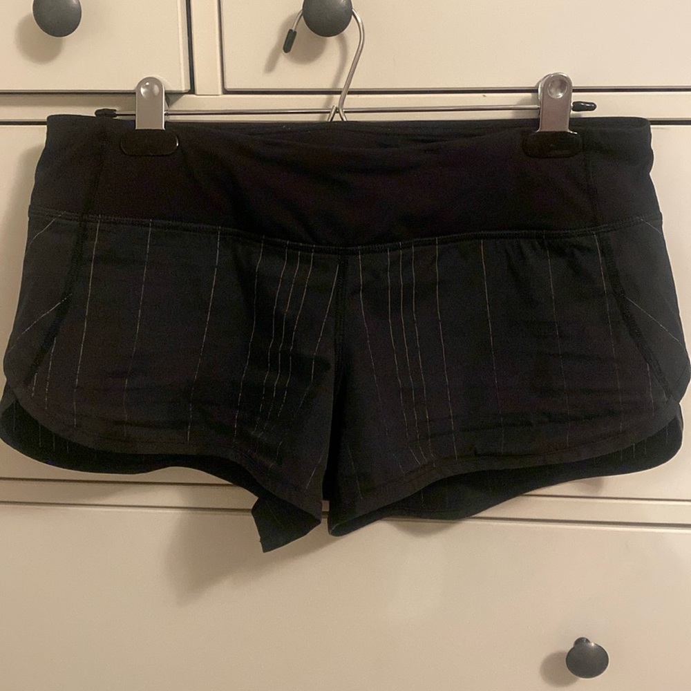 Lululemon size 6 black running shorts